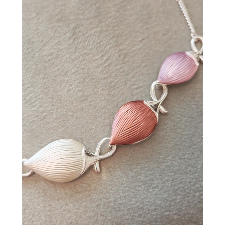 Дамско колие