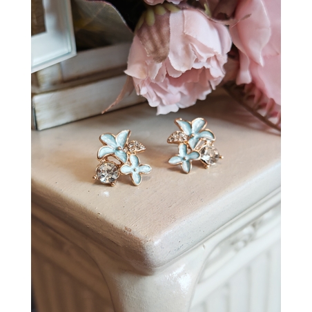 Дамски обици