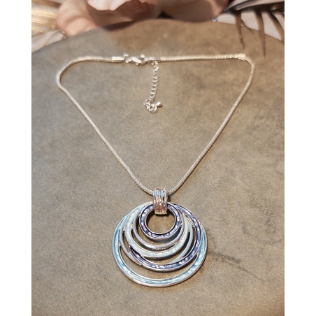 Колие с медальон