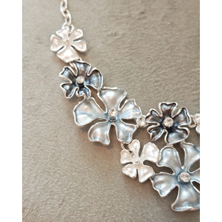 Дамско колие