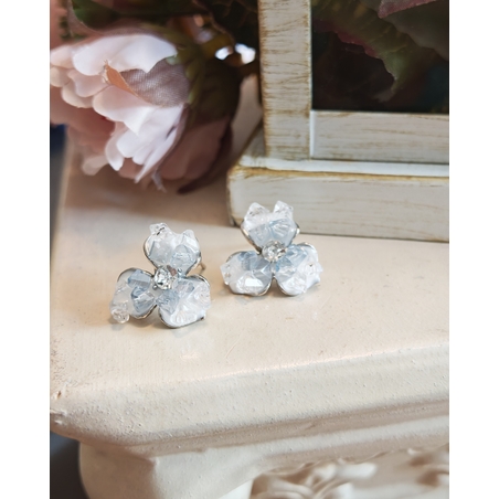 Дамски обици