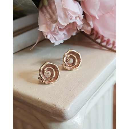 Дамски обици