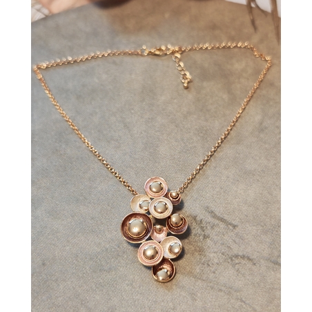 Колие с медальон