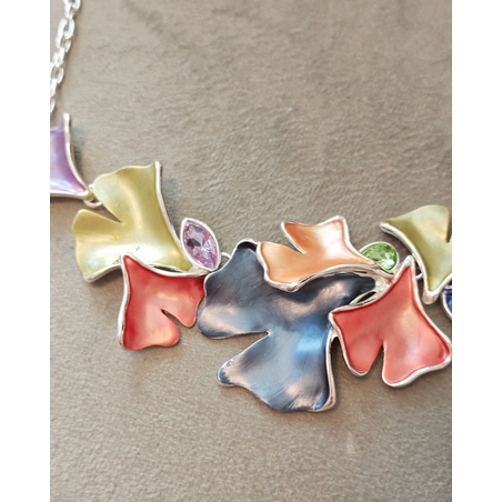 Дамско колие