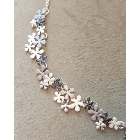 Дамско колие