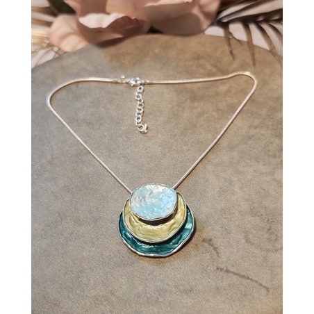 Колие с медальон