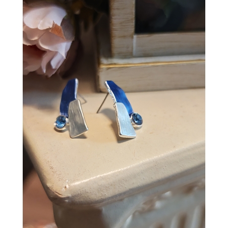 Дамски обици