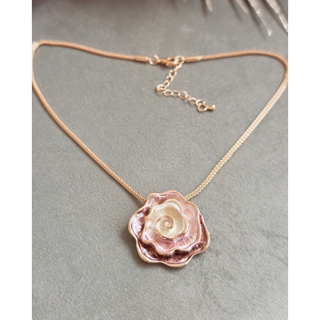 Колие с медальон