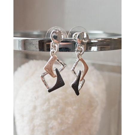 Дамски обици