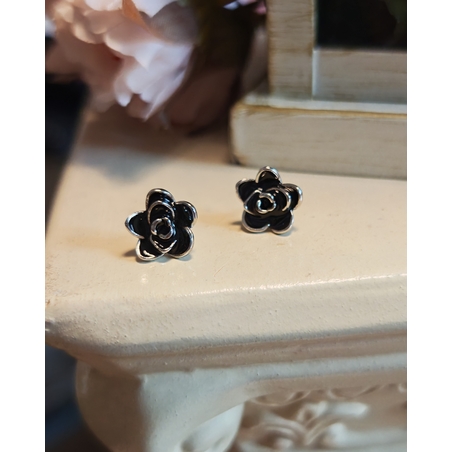 Дамски обици