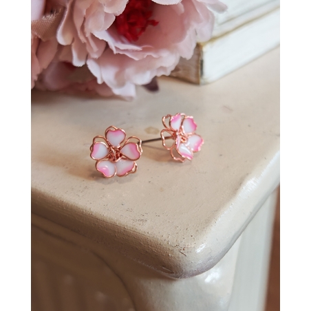 Дамски обици