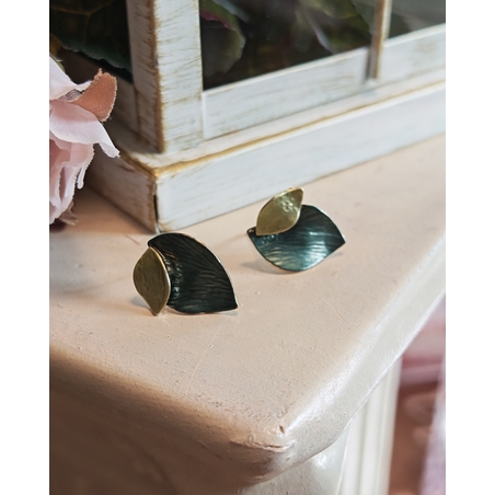 Дамски обици