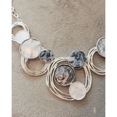 Дамско колие