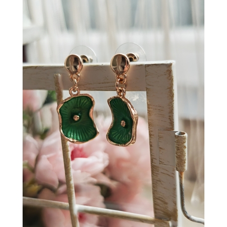 Дамска обици