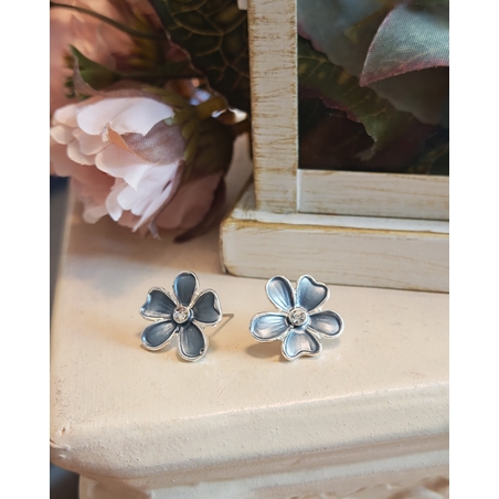 Дамски обици