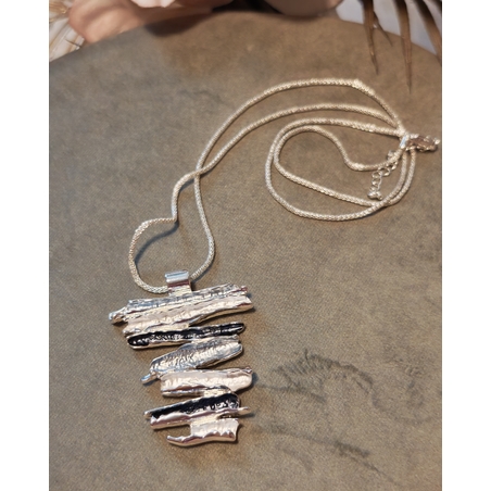 Колие с медальон