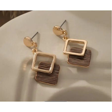 Дамски обици