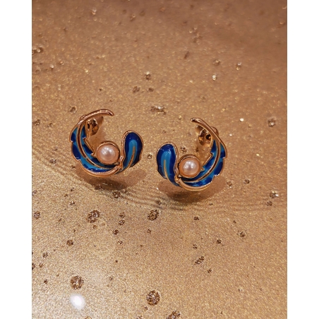 Дамски обици