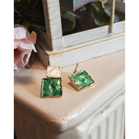 Дамски обици