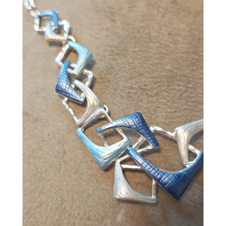 Дамско колие