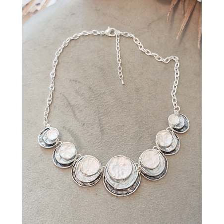 Дамско колие