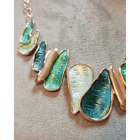 Дамска колиета