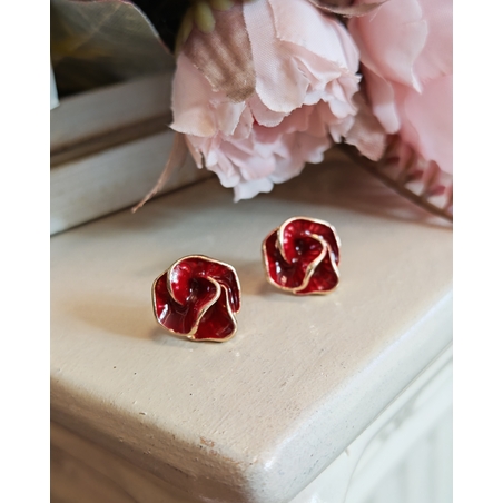 Дамски обици