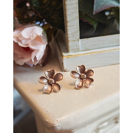 Дамски обици