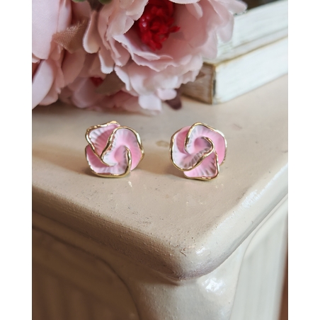 Дамски обици