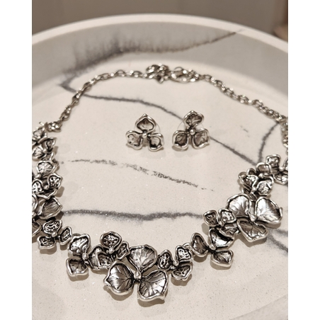 Дамски комплекти