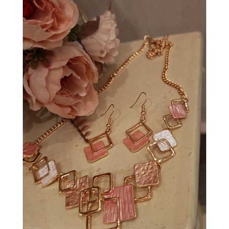 Дамски комплекти