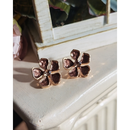 Дамски обици