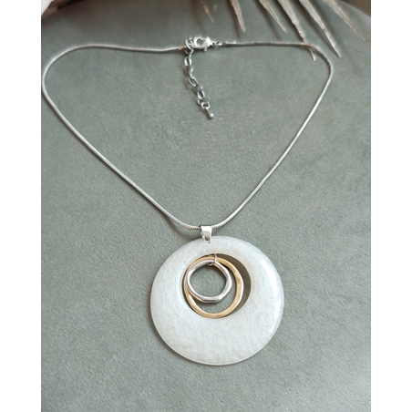 Колие с медальон