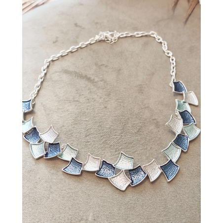 Дамско колие