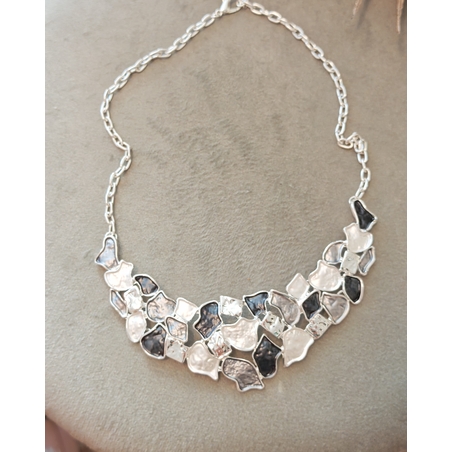 Дамско колие