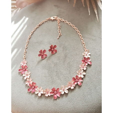 Дамски комплекти