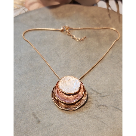 Колие с медальон