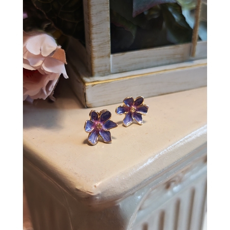 Дамски обици