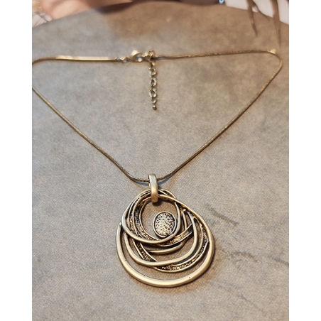 Колие с медальон