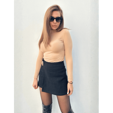 Елегантна мини пола с аксесоар — Черна