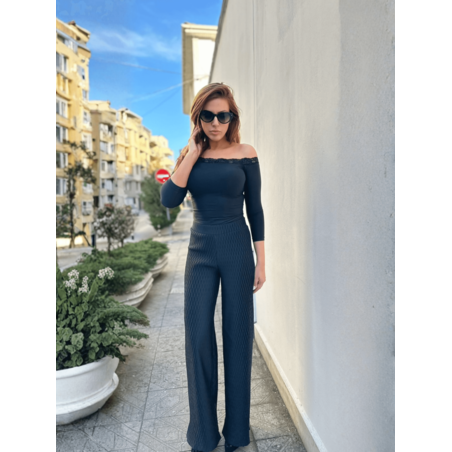 Блуза с деколте тип лодка - ЧЕРНА