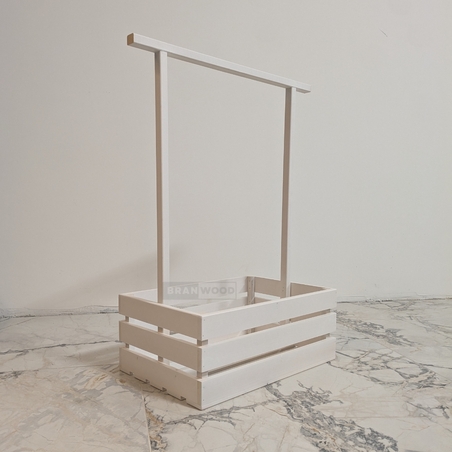 Дървено гардеробче за кръщене, подарък, изписване и др.