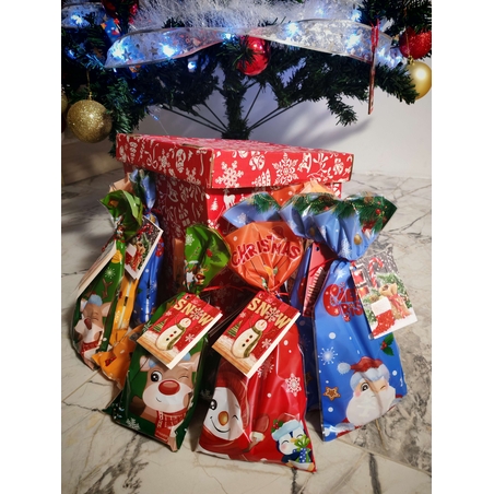 🎄 Коледна торбичка „Изненада“ – ръчно изработена магия 🎁