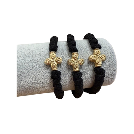 Ръчно плетена православна гривна с позлатен кръст