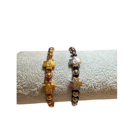 Ръчно изработена гривна с кръст и релефен образ – златиста / сребриста