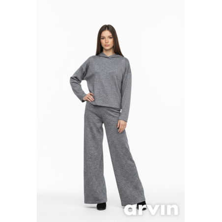 Compleu  hanorac si pantaloni