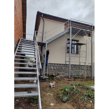Scări zincate