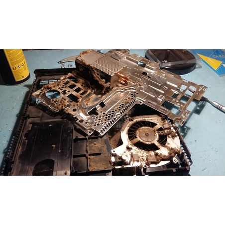 SERVIS I ČIŠĆENJE GAMING KONZOLA