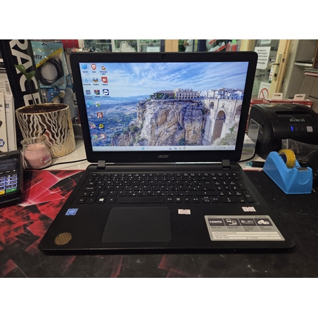 Acer Aspire ES1-533 15.6/Celeron N3350 2.3GHz/4GB DDR3l/120GB SSD