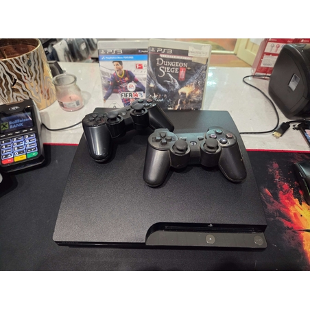 Playstation 3 Slim/ Cipovan/2 Dzojstika/12 Igrica